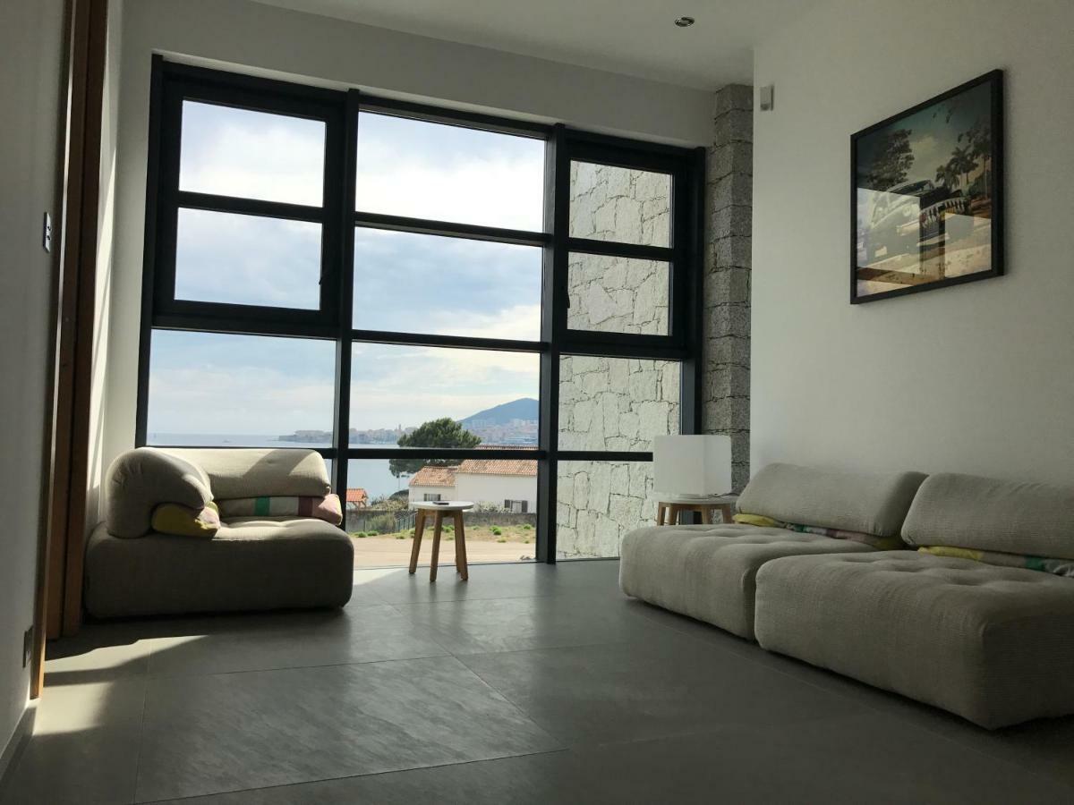 Villa d'exception, piscine, vue mer, plage à 100M Ajaccio  Extérieur photo