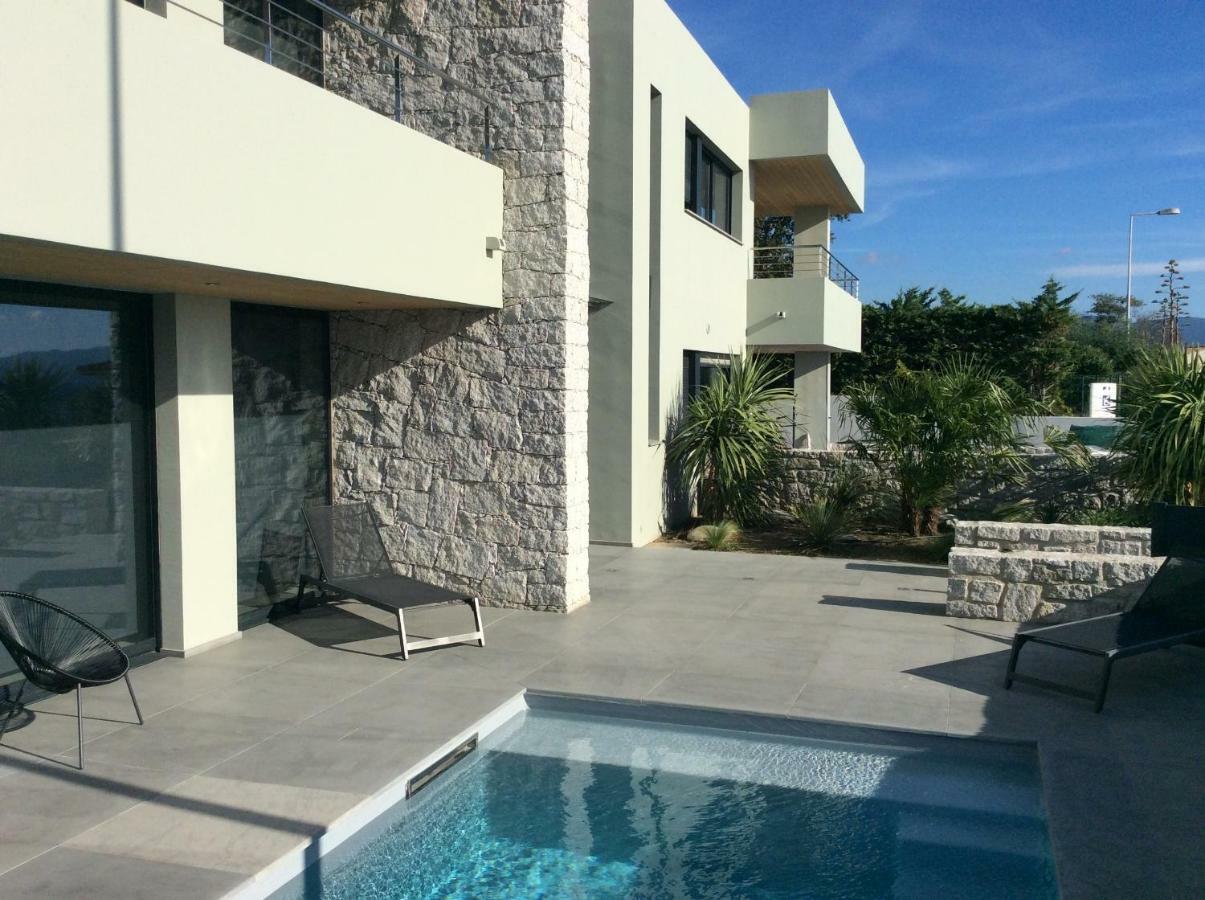 Villa d'exception, piscine, vue mer, plage à 100M Ajaccio  Extérieur photo
